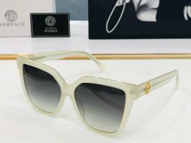 Picture of Versace Sunglasses _SKUfw55827464fw